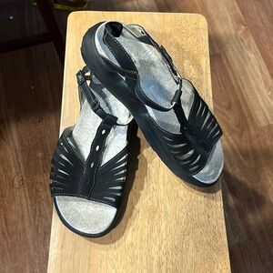Abu by Jambu black strappy sandals
